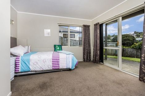 Photo of property in 18 Carnmore Place, Torbay, Auckland, 0630