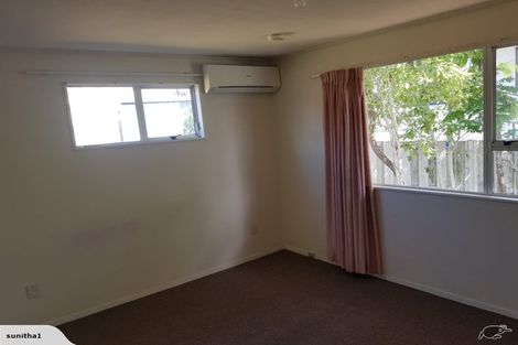 Photo of property in 4 Tacitus Place, Totara Vale, Auckland, 0629