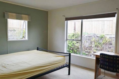 Photo of property in 4 Tawavale Crescent, Totara Vale, Auckland, 0629