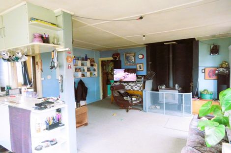 Photo of property in 19 Fonblanque Street, Westport, 7825