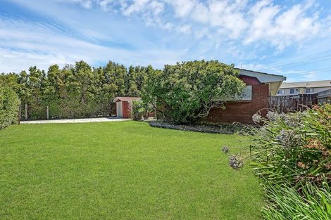 Photo of property in 50 Edgewater Drive, Pakuranga, Auckland, 2010