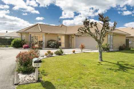 Photo of property in 17 The Gardens Drive, Papamoa Beach, Papamoa, 3118