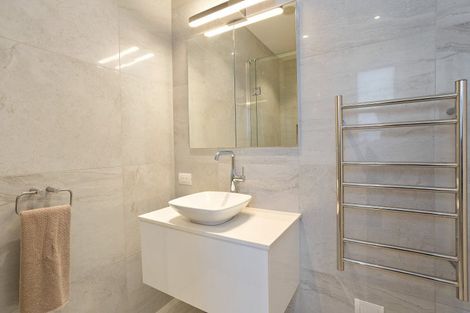 Photo of property in 21 Waitotara Way, Whitianga, 3510