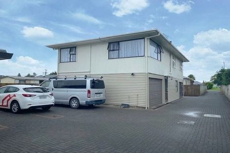 Photo of property in 2/14 Hall Avenue, Mangere, Auckland, 2022
