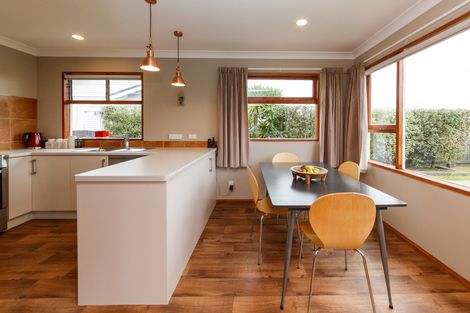 Photo of property in 10 Wood Street, Takaro, Palmerston North, 4410