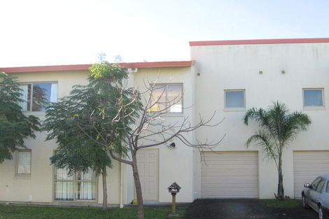Photo of property in 11 Lockington Avenue, Henderson, Auckland, 0612