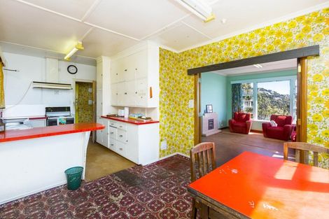 Photo of property in 17 Beacon Hill Road, Strathmore Park, Wellington, 6022