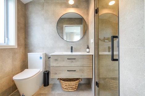 Photo of property in 1 Ivy Lane, Kelvin Grove, Palmerston North, 4414