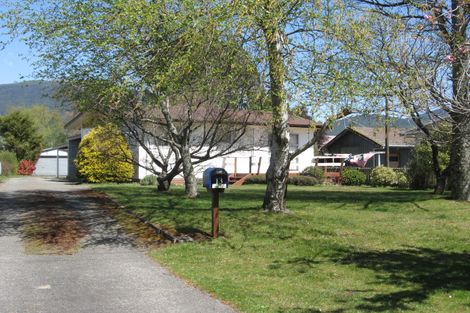 Photo of property in 13 Tongariro Road, Turangi, 3334