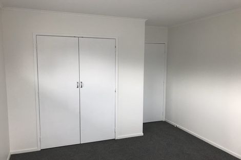 Photo of property in 13 Palm Court Drive, Glen Eden, Auckland, 0602