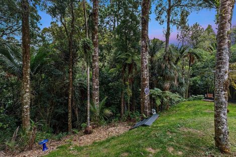 Photo of property in 719 Scenic Drive, Henderson Valley, Auckland, 0612