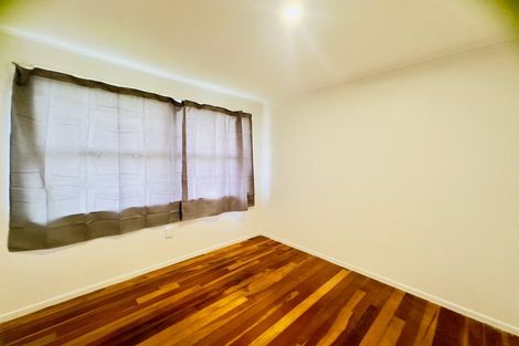 Photo of property in 16 Cargill Street, Papakura, 2110