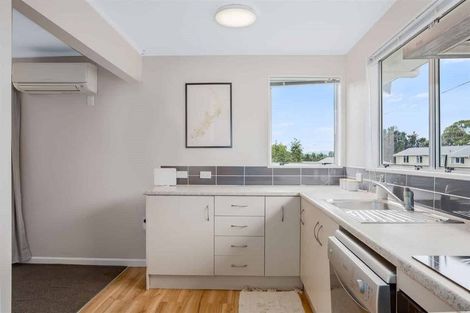Photo of property in 66 Sievers Grove, Cannons Creek, Porirua, 5024