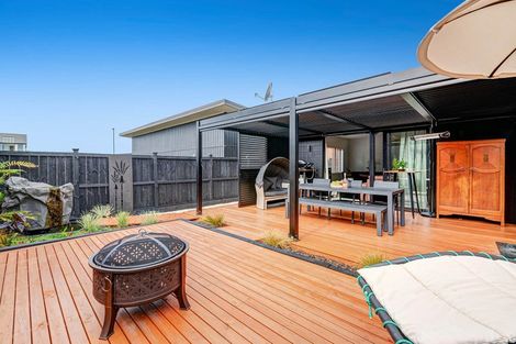 Photo of property in 10 Whao Lane, Silverdale, 0932