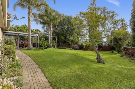 Photo of property in 11 Hinton Place, Pyes Pa, Tauranga, 3112