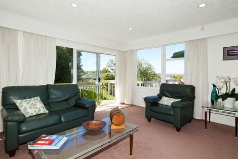 Photo of property in 142 Glamorgan Drive, Torbay, Auckland, 0630