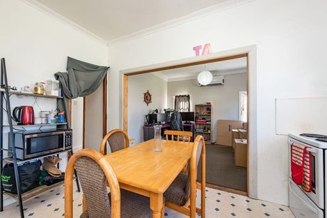 Photo of property in 137 Whites Line East, Waiwhetu, Lower Hutt, 5010