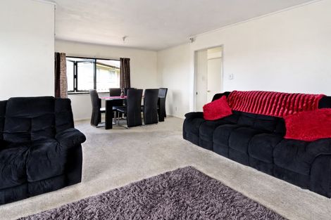 Photo of property in 13 Landow Place, Henderson, Auckland, 0612