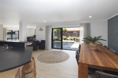 Photo of property in 35 Eastwood Rise, Waimairi Beach, Christchurch, 8083