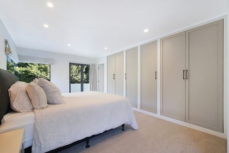 Photo of property in 2/15 Wernham Place, Northcote, Auckland, 0626