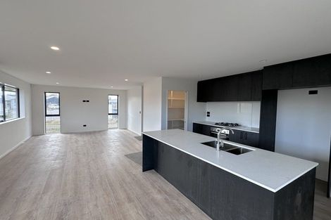 Photo of property in 17 Poipoi Place, Aranui, Christchurch, 8061