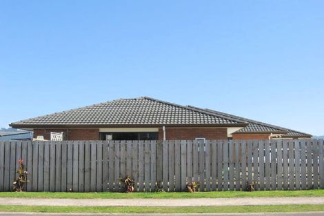 Photo of property in 51 Cholmondeley Crescent, Whitianga, 3510