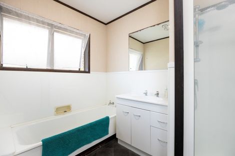 Photo of property in 85 Heta Road, Highlands Park, New Plymouth, 4312