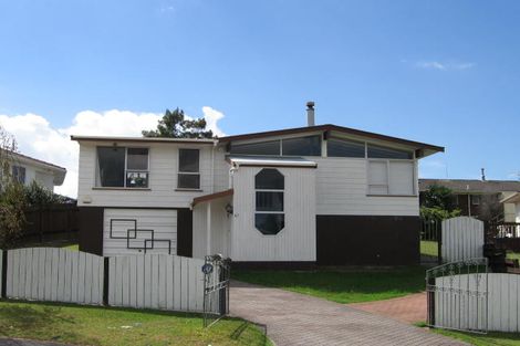 Photo of property in 63 Rosewarne Crescent, Glendene, Auckland, 0602