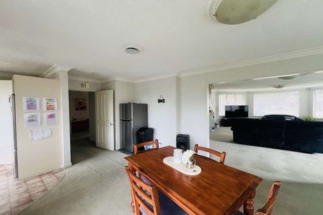 Photo of property in 30 Caroline Crescent, Highbury, Palmerston North, 4412