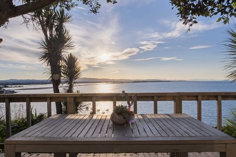 Photo of property in 110 Town Point Road, Maketu, Te Puke, 3189