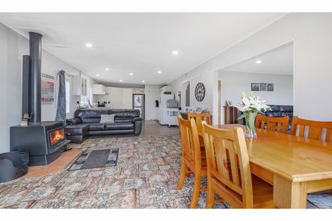 Photo of property in 2208 Old West Coast Road, Kirwee, Christchurch, 7671