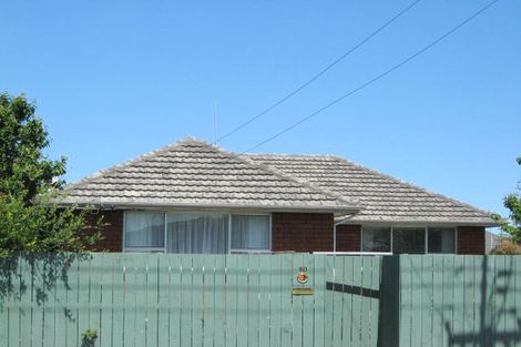 Photo of property in 60 Farquhars Road, Redwood, Christchurch, 8051