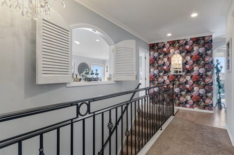 Photo of property in 5 Downing Place, Welcome Bay, Tauranga, 3112