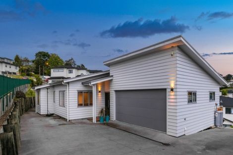 Photo of property in 78 Fairview Avenue, Fairview Heights, Auckland, 0632