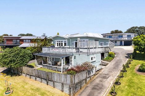 Photo of property in 1/6 Sundown Avenue, Manly, Whangaparaoa, 0930