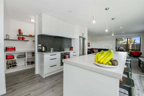 Photo of property in 120 The Boulevard, Papamoa Beach, Papamoa, 3118