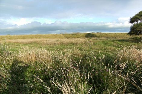 Photo of property in 39 Nuku Street, Tangimoana, 4822