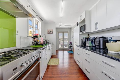 Photo of property in 25 Rawlings Street, Bader, Hamilton, 3206