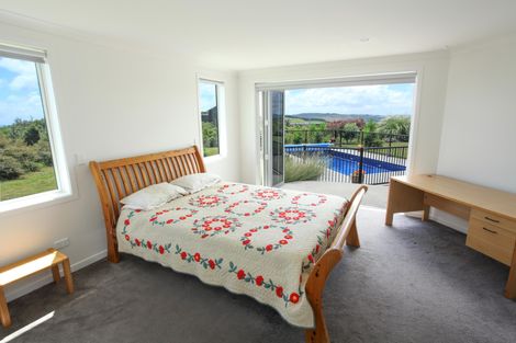 Photo of property in 56 Te Ahiawa Road, Raglan, 3297