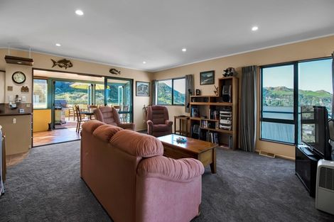 Photo of property in 9 Aria Terrace, Mokau, 4376