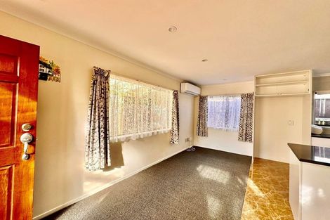 Photo of property in 109 Everglade Drive, Totara Heights, Auckland, 2105