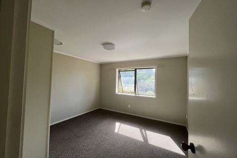 Photo of property in 121 Chamberlain Road, Massey, Auckland, 0614