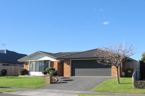 Photo of property in 18 Chesterfield Place, Rototuna, Hamilton, 3210