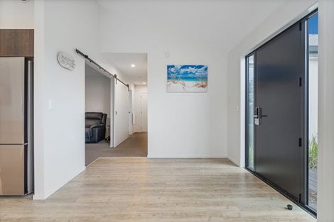 Photo of property in 128 Kupe Drive, Whitianga, 3510