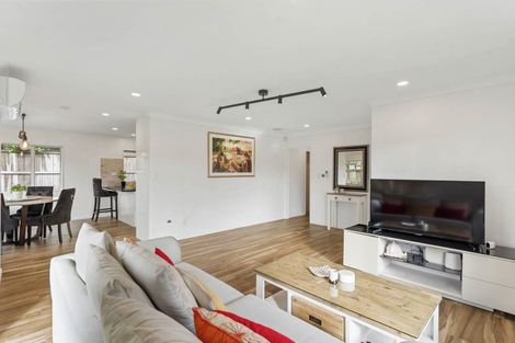 Photo of property in 18 Brittas Place, East Tamaki, Auckland, 2016