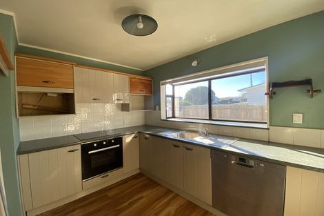 Photo of property in 27 Lina Place, Waiuku, 2123