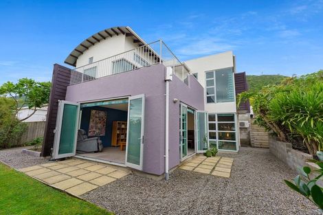 Photo of property in 110 Winara Avenue, Waikanae, 5036