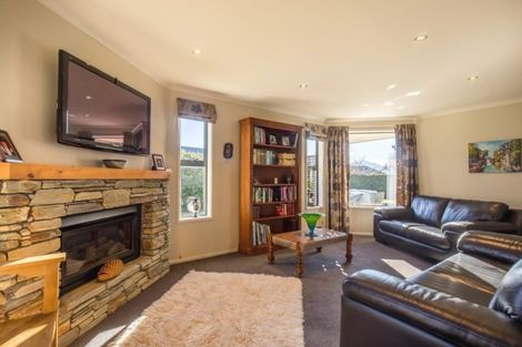 Photo of property in 35 Old Station Avenue, Wanaka, 9305