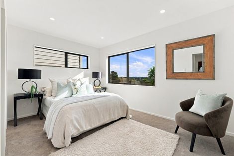 Photo of property in 12 Roseberry Avenue, Birkenhead, Auckland, 0626