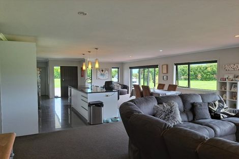 Photo of property in 119 Henwood Road, Paraite, New Plymouth, 4372